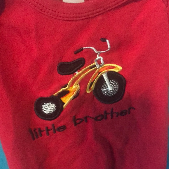 Big brother/little brother top/onesie. 2T and 0-3 - Picture 3 of 3
